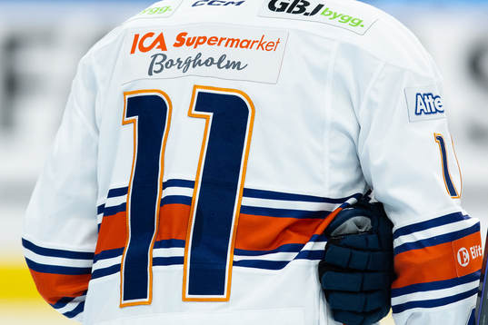 Växjös Kalle Kossila med ICA på ryggen