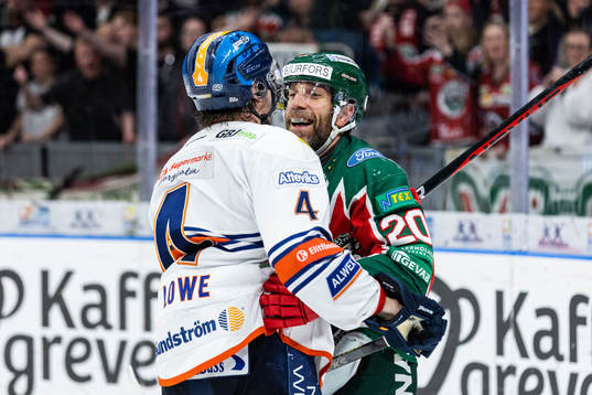 Växjös Keegan Lowe och Frölundas Joel Lundqvist