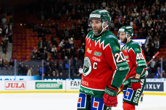 Frölundas Joel Lundqvist och Petteri Lindbohm deppar