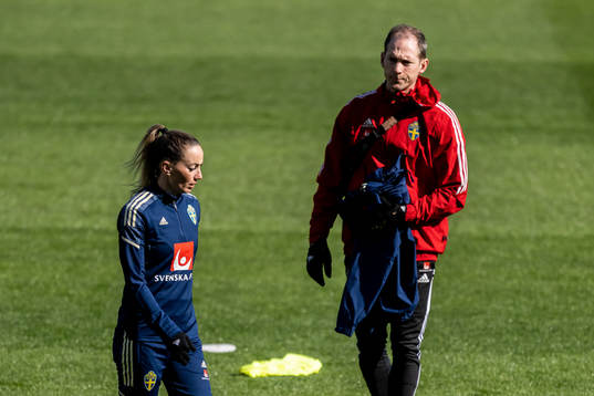 Kosovare Asllani and Martin Bergqvist, physio