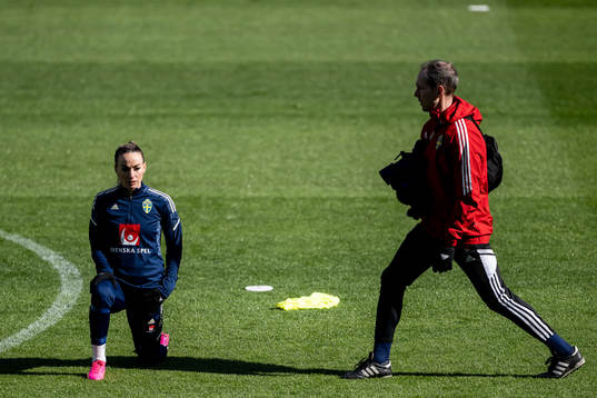 Kosovare Asllani and Martin Bergqvist, physio