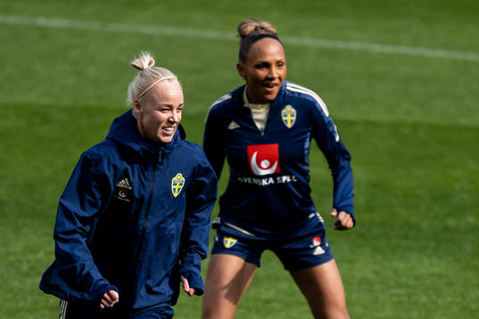 Caroline Seger and Madelen Janogy