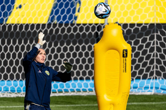 Goalkeeper Jennifer Falk