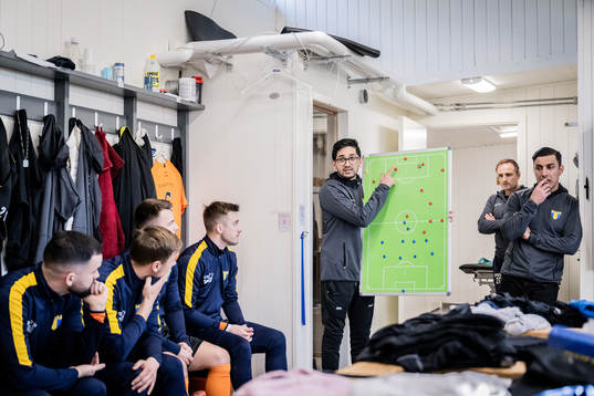 Torns IFs tränare Nima Mahoutchian och Ali Alexander Jasim
