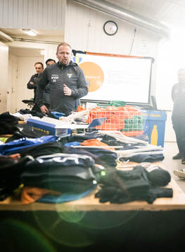 Torns IFs tränare Richard Ringhov har genomgång