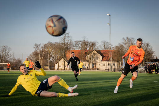 Ängelholms Tim Amilon Persson och Torns IFs Hampus Ferhm