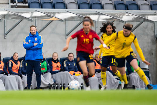 Head coach Martin Qvarmans Möller of Sweden