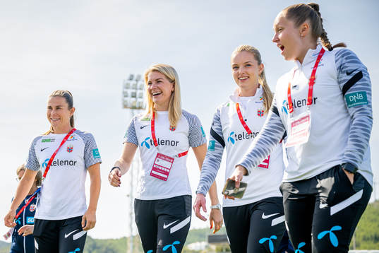 Emilie Bosshard Haavi, Ada Hegerberg, goalkeeper Guro