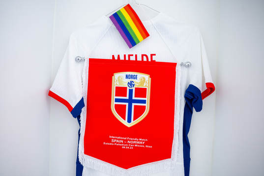 The kit, captains’ armband and pennant of Maren Mjelde of