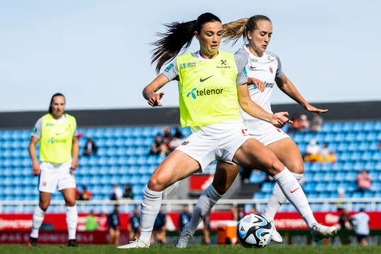 Ingrid Syrstad Engen and Amalie Eikeland of Norway