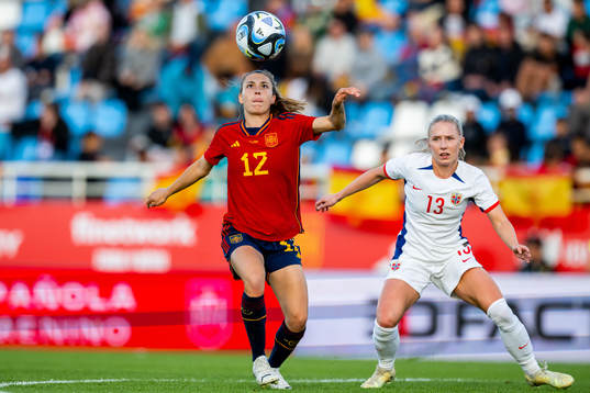 Asun of Spain and Thea Bjelde of Norway