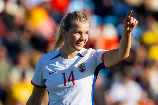 Bläddra bland fler bilder av Football, International friendly, Spain - Norway
