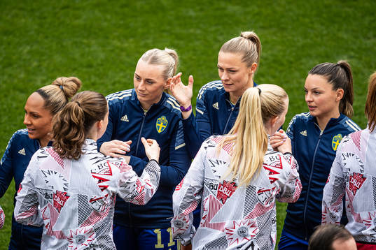 Madelen Janogy, Stina Blackstenius, Fridolina Rolfö and