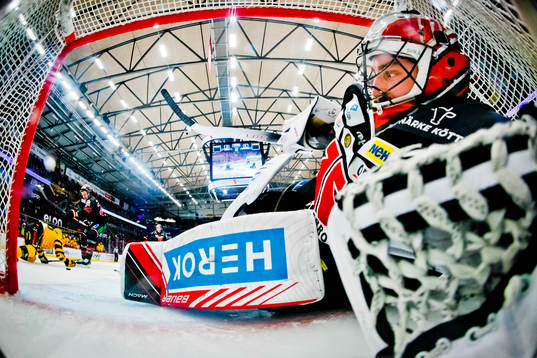 Örebros målvakt Jhonas Enroth