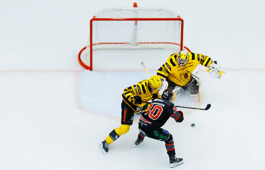 Örebros Elias Ekström och Skellefteås Arvid Lundberg och