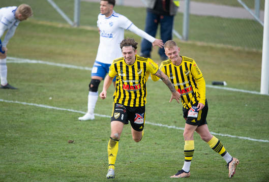 IFK Hässleholms Axel Winberg har gjort 3-1 (och även 1-1)