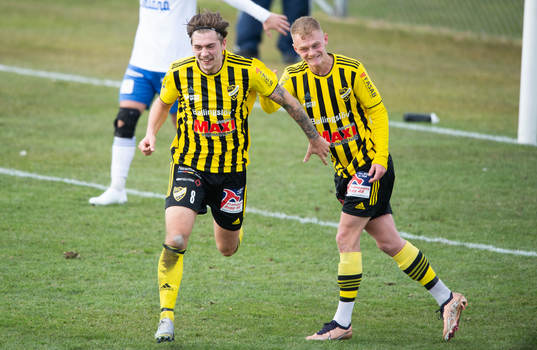 IFK Hässleholms Axel Winberg har gjort 3-1 (och även 1-1)