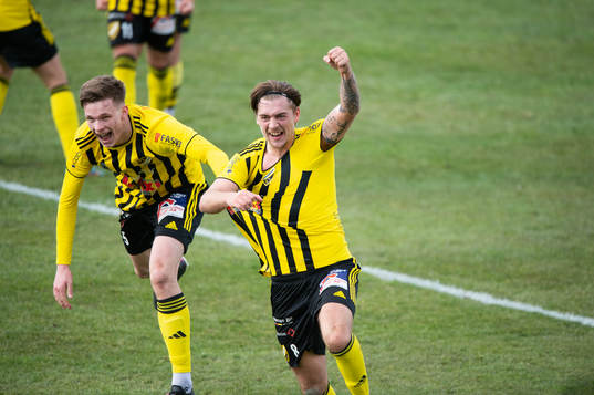 IFK Hässleholms Axel Winberg har gjort 3-1 (och även 1-1)