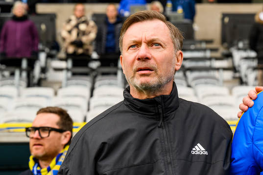 Head coach Peter Gerhardsson of Sweden