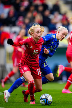 Kathrine Kuhl of Denmark and Anna Sandberg of Sweden