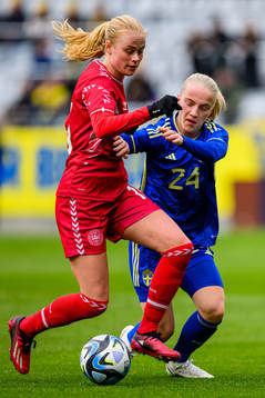 Kathrine Kuhl of Denmark and Anna Sandberg of Sweden
