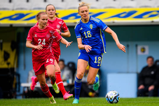 Josefine Hasbo of Denmark and Fridolina Rolfö of Sweden