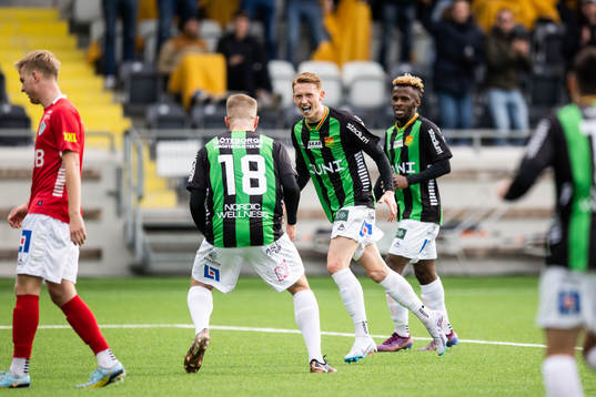 GAISs Julius Lindberg jublar