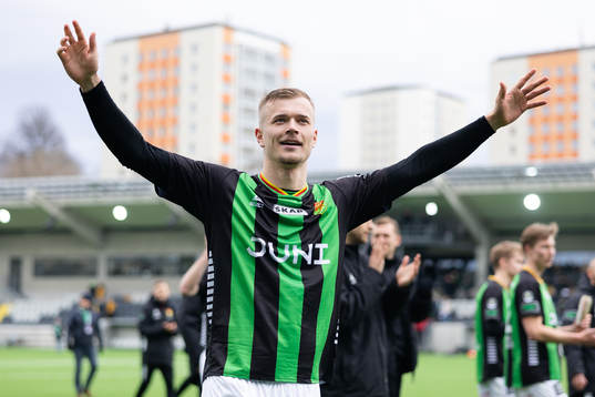 GAIS Alexander Ahl Holmström jublar