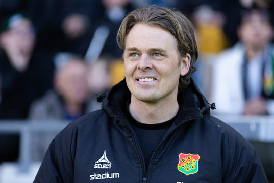 GAIS tränare Fredrik Holmberg innan fotbollsmatchen i