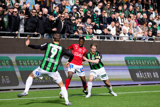 Brages Samouil Izountouemoi mot GAIS Gustav Lundgren och