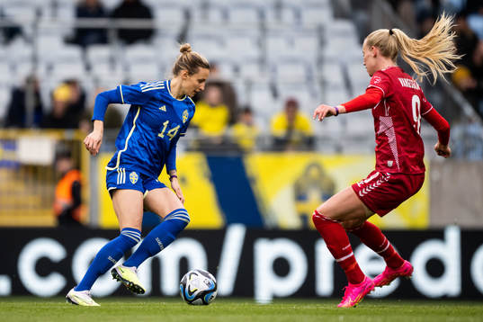 Nathalie Björn of Sweden and Amalie Vangsgaard of Denmark