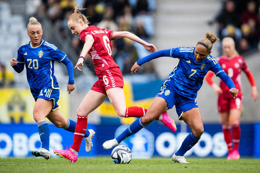 Karen Holmgaard of Denmark against Hanna Bennison and