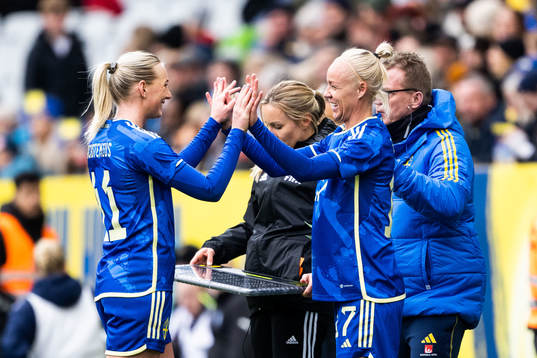 Stina Blackstenius of Sweden is substituted off for