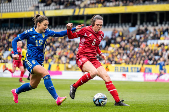 Johanna Rytting Kaneryd of Sweden and Simone Boye of Denmark