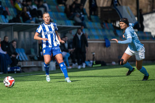 IFK Göteborgs Filippa Hopkins och Malmö FFs Julia Welin