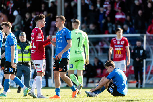 Halmstads Erik Ahlstrand deppar