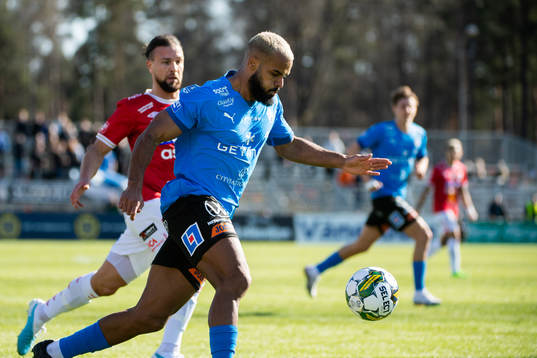 Halmstads Phil Ofosu-Ayeh