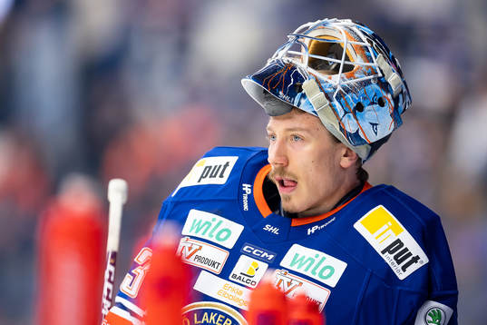 Växjös målvakt Emil Larmi