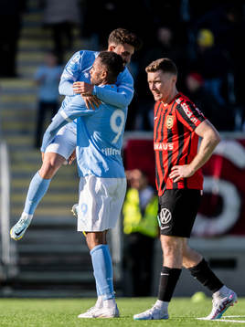Malmö FFs Moustafa Zeidan och Isaac Kiese Thelin jublar