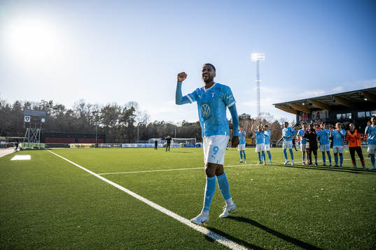 Malmö FFs Isaac Kiese Thelin jublar