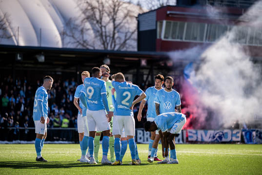 Malmö FFs spelare samlas