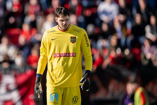 Brommapojkarnas målvakt Oscar Linnér