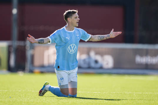 Malmö FFs Søren Rieks reagerar