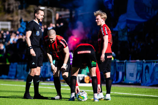 Brommapojkarnas Amadeus Sögaard har ont