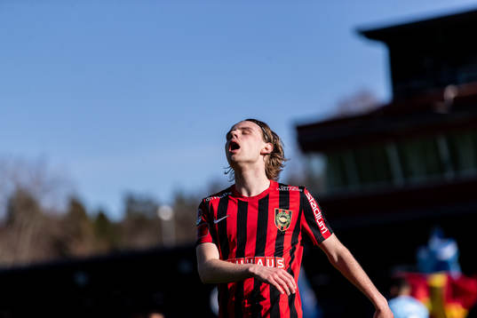 Brommapojkarnas Oscar Pettersson deppar
