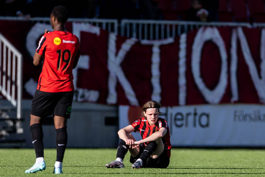 Brommapojkarnas Oscar Pettersson deppar