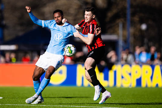 Malmö FFs Isaac Kiese Thelin och Brommapojkarnas Viktor