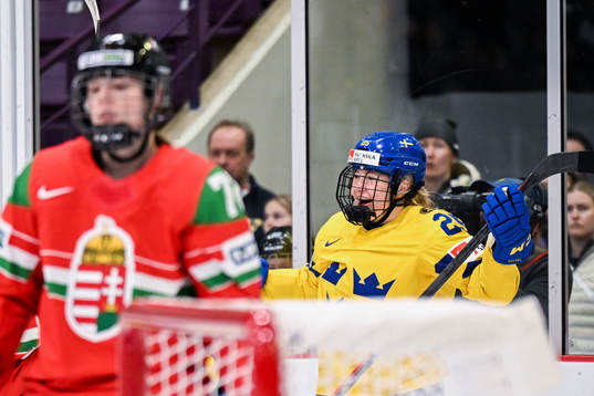 Lina Ljungblom of Sweden celebrates