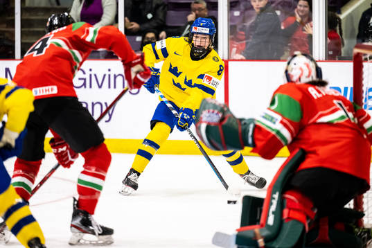 Hilda Svensson of Sweden