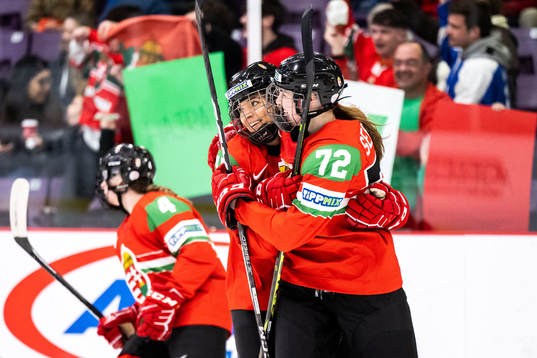 Fanni Gasparics and Mira Seregely of Hungary celebrate